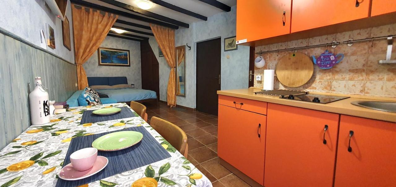 Studio Apartment Grisia Rovinj Luaran gambar