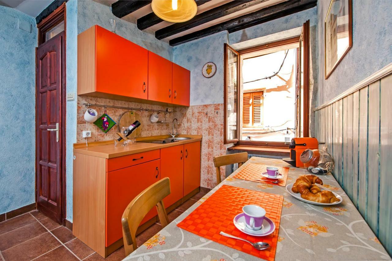 Studio Apartment Grisia Rovinj Luaran gambar